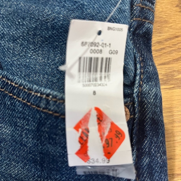 Cut off High rise Jean shorts - Picture 5 of 5